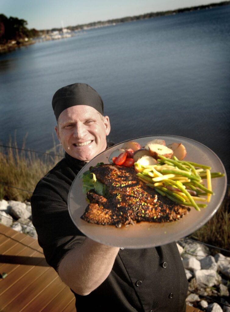 chef-ernie-pic-01Pdockside-800x1085