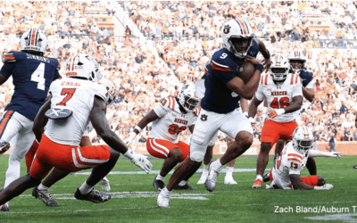 Deuce Dazzles: Knight Leads Auburn to 62-17 Win Over Mercer